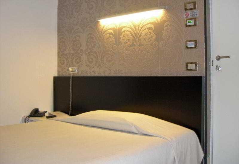 Savoy Hotel Parma Esterno foto