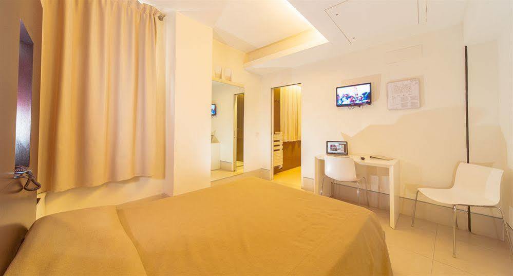 Savoy Hotel Parma Esterno foto