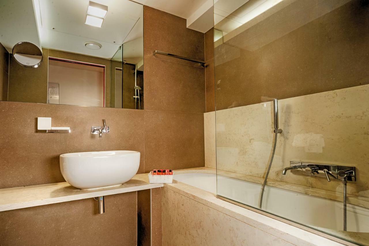 Savoy Hotel Parma Esterno foto